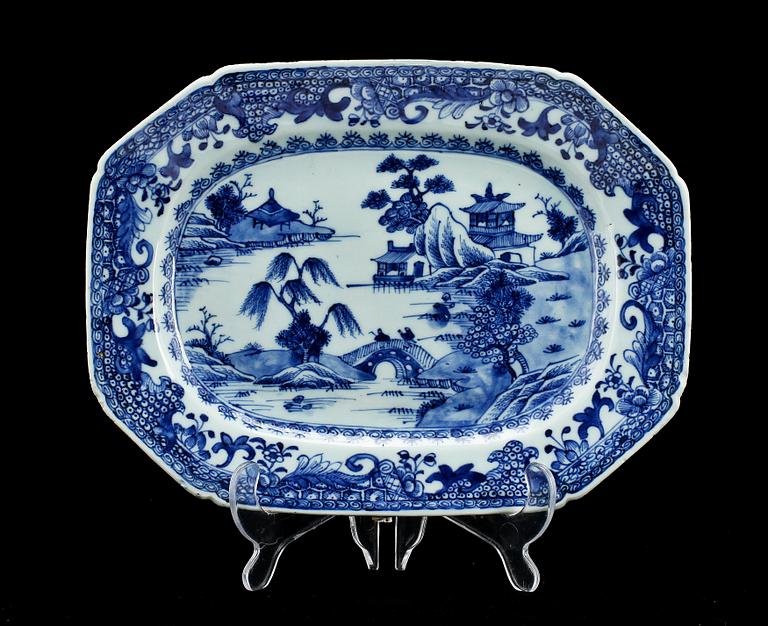 STEFAT, 2 st, porslin, Kina, 1700-tal.