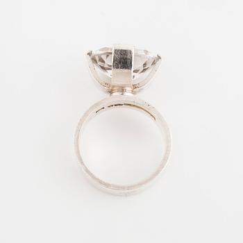 ULF SANDBERG, för Ceson, Göteborg, 1966, ring med bergkristall.