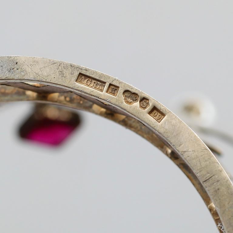 BRUDKRONA, förgyllt silver, Arne Adolfsson & Co, Malmö 1964. Vikt ca 143 gram.