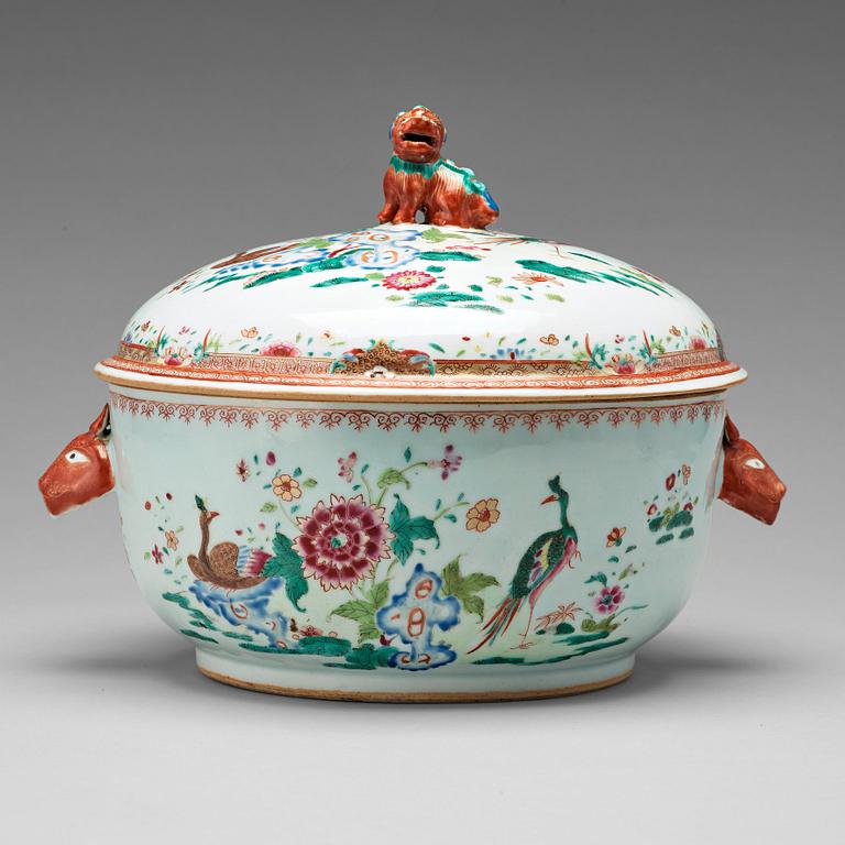 A famille rose tureen with cover, Qing dynasty, Qianlong (1736-95).