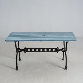 TRÄDGÅRDSBORD, Byarum, 1900-talets andra hälft.