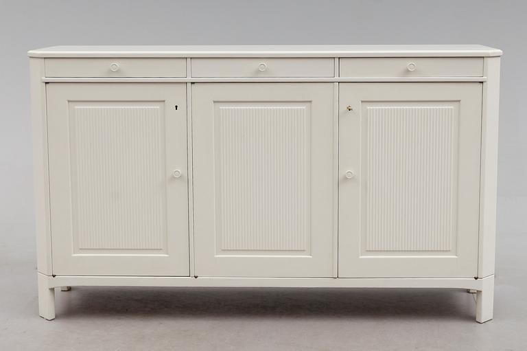 SIDEBOARD, Carl Malmsten, Waggeryds, 1900-talets andra hälft.