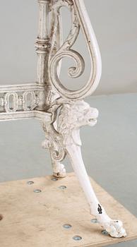 TRÄDGÅRDSBORD, gjutjärn, omkring 1900.