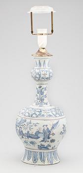 BORDSLAMPA/VAS, fajans, Delft, 1800/1900-tal.