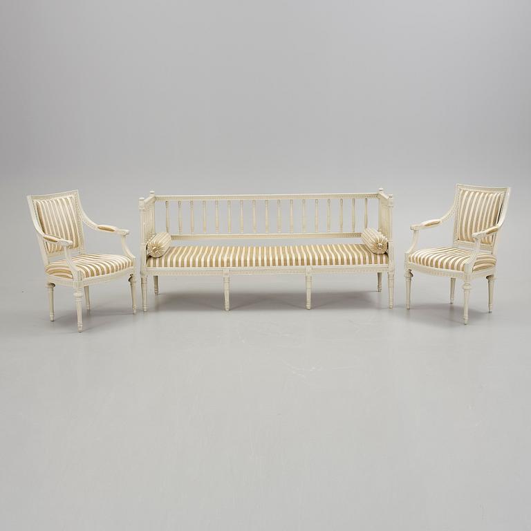 SALONGSGRUPP, 3 delar, Gustaviansk stil, 1900-talets andra hälft.