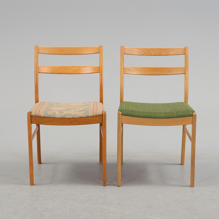 Four chairs and a dining table from the 1960s.