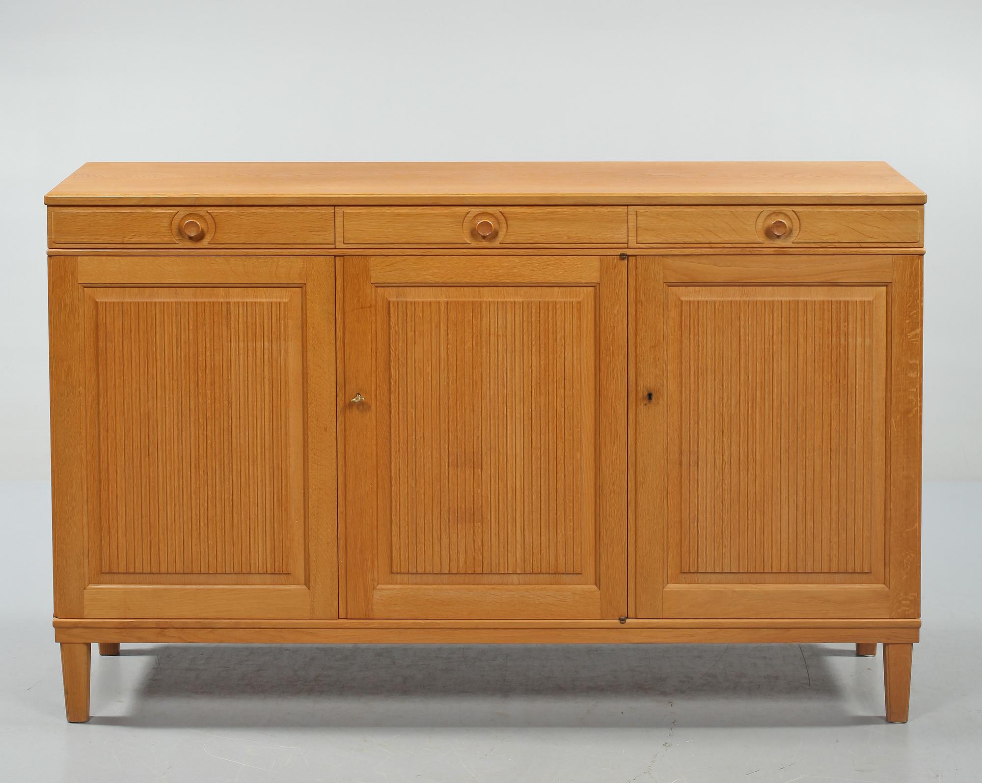 SIDEBOARD, "Herrgården", Carl Malmsten.