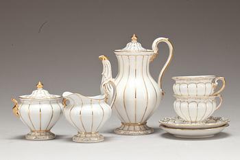 SERVISDELAR, 5 st. Porslin, Meissen. 1900-tal.