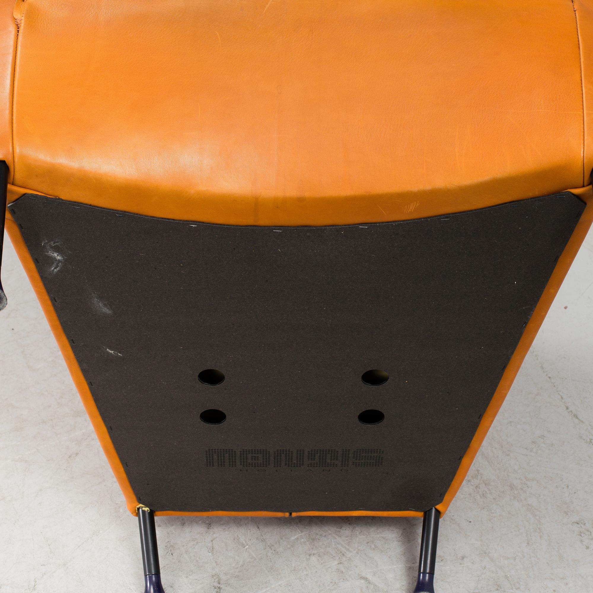 A 'Windy' leather armchair from Montis, Holland, second half of the 20th Century.