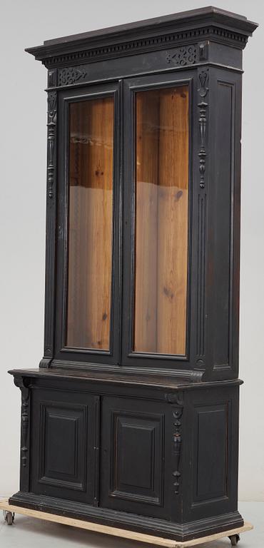 BOKSKÅP, nyrenässans, 1800-talets slut.