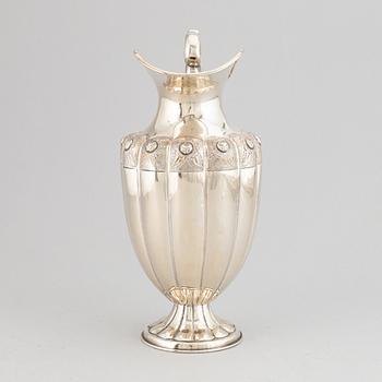 A 20th Century Sterling silver jug.