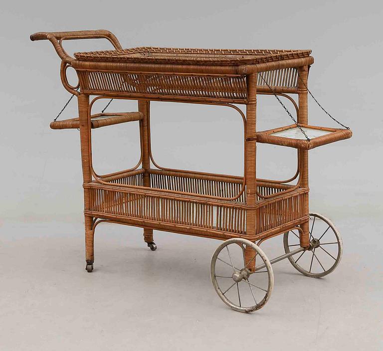 SERVERINGSVAGN, 1900-talets första hälft.