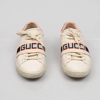 Gucci, sneakers, storlek 38.