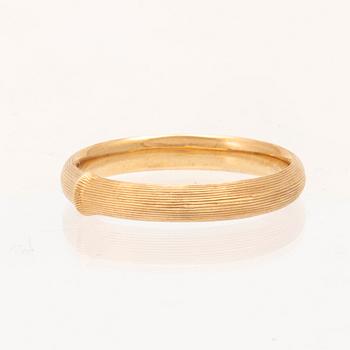 An 18K gold ring "Nature I" by Ole Lynggaard.