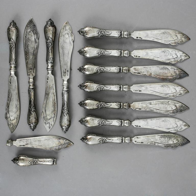 FISKKNIVAR, 11 st, silver, Ryssland 1900-talets början. Märkt G Radke. Total vikt 679 gr.