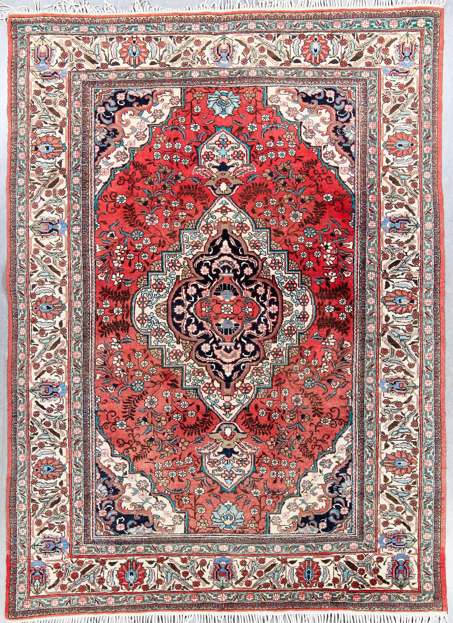 MATTA, orientalisk. Ca 315,5 x 227.