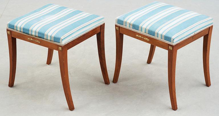 TABURETTER, ett par, empirestil, 1900-talets början.