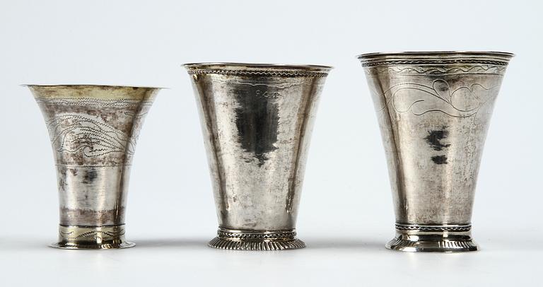 BÄGARE, 3 st, 1700/1800-tal. Vikt ca 190 gr.
