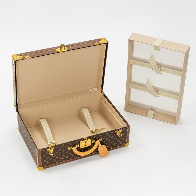 Louis Vuitton, A 'Alzer 60' travel bag, 2002.