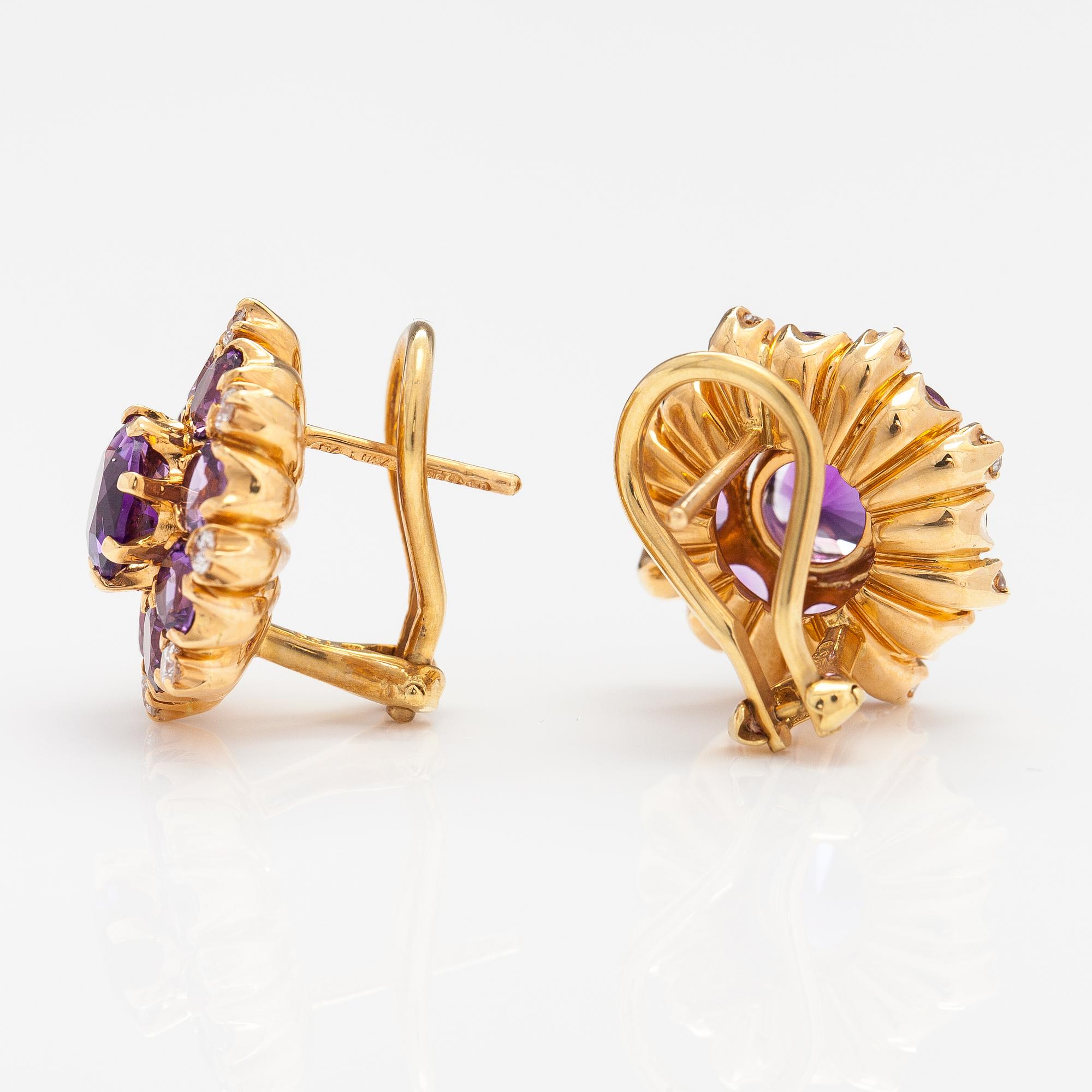 18K gold earrings "Catherine the great" with amethysts and diamonds ca. 0.40 ct in total. Ofelia Jewelry, Helsinki 1998.