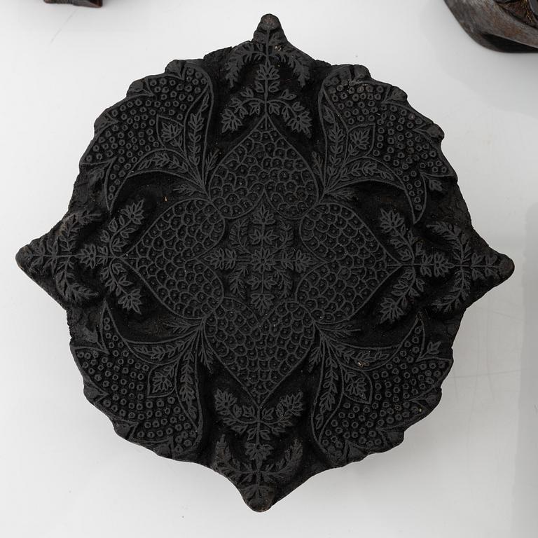 Tolv trästämplar för textil, Persien (Iran), 1900-tal.