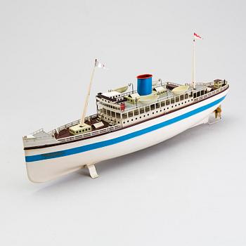 A tinplate Fleischmann steam liner, Germany, 1950s.