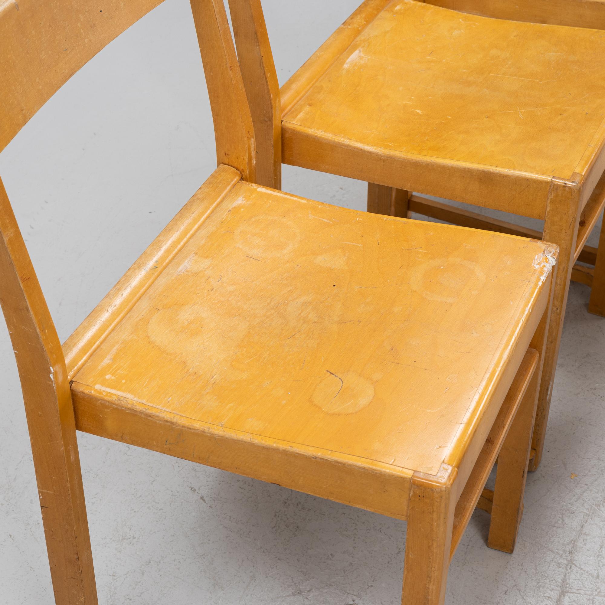 Sven Markelius, a set of five 'Orkesterstolenä chairs, mid 20th century.