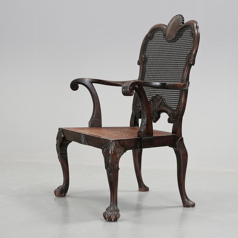 KARMSTOL, rokokostil/barockstil, 1900-talets första hälft.