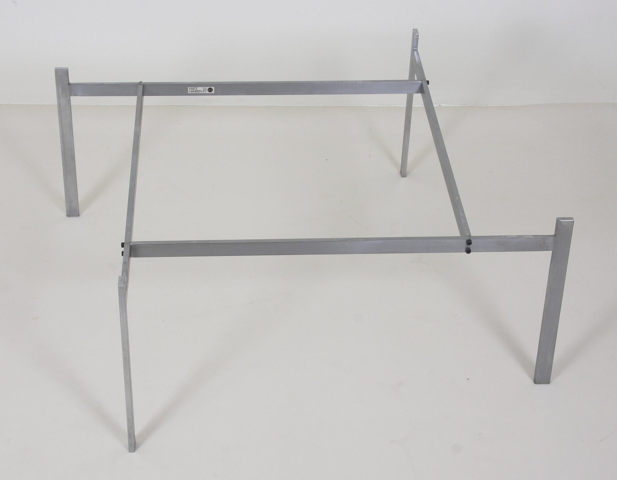 SOFFBORD, "PK-61", Poul Kjaerholm, tillverkat av Fritz Hansen 1990.