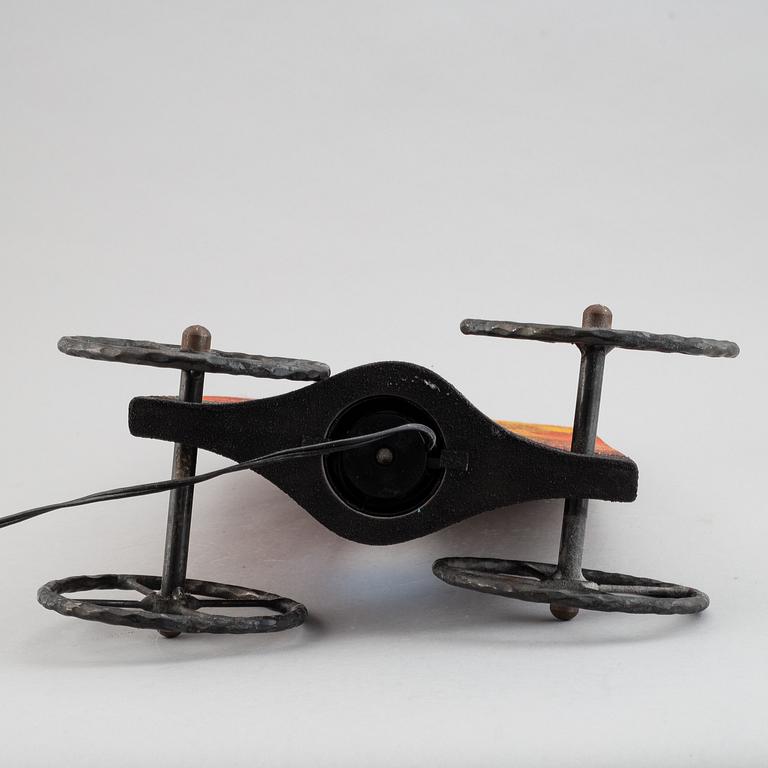 A unique glass sculpture by kjell Engman, Kosta Boda.