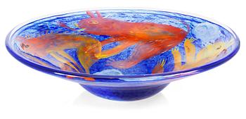 1043. An Ulrica Hydman-Vallien glass bowl, Boda Åfors 1970´s.