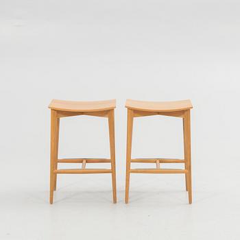 Jonas Lindvall, Bord samt pallar, 9 delar, "Oak", för Skandiform.
