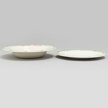 A Swedish Christmas porcelain dinner service "God Jul", 19-pieces, Gustavsberg.