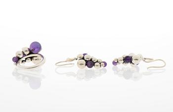 GEORG JENSEN, KORVAKORUT ja SORMUS, "Moonlight grapes", hopeaa, ametistit.