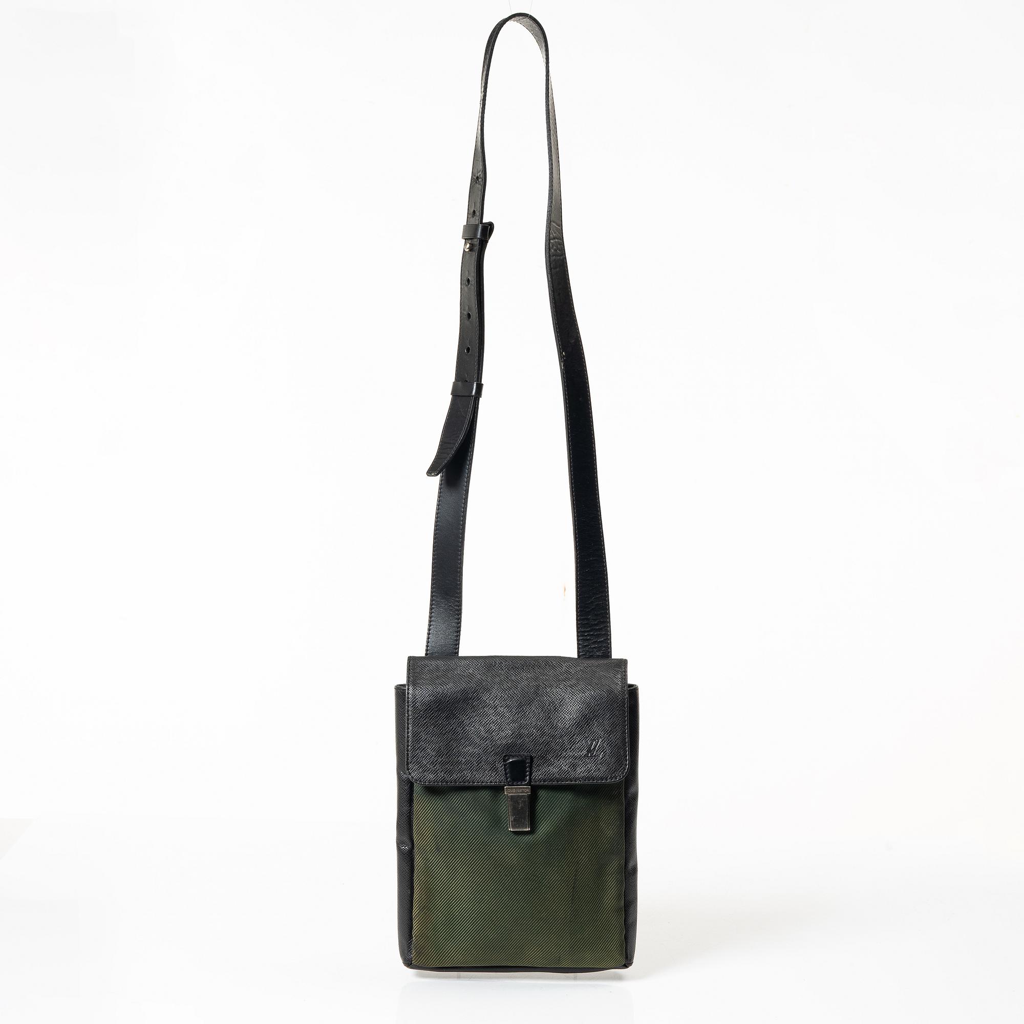 Louis Vuitton, väska, "Pm Taiga Saratov", 2003.