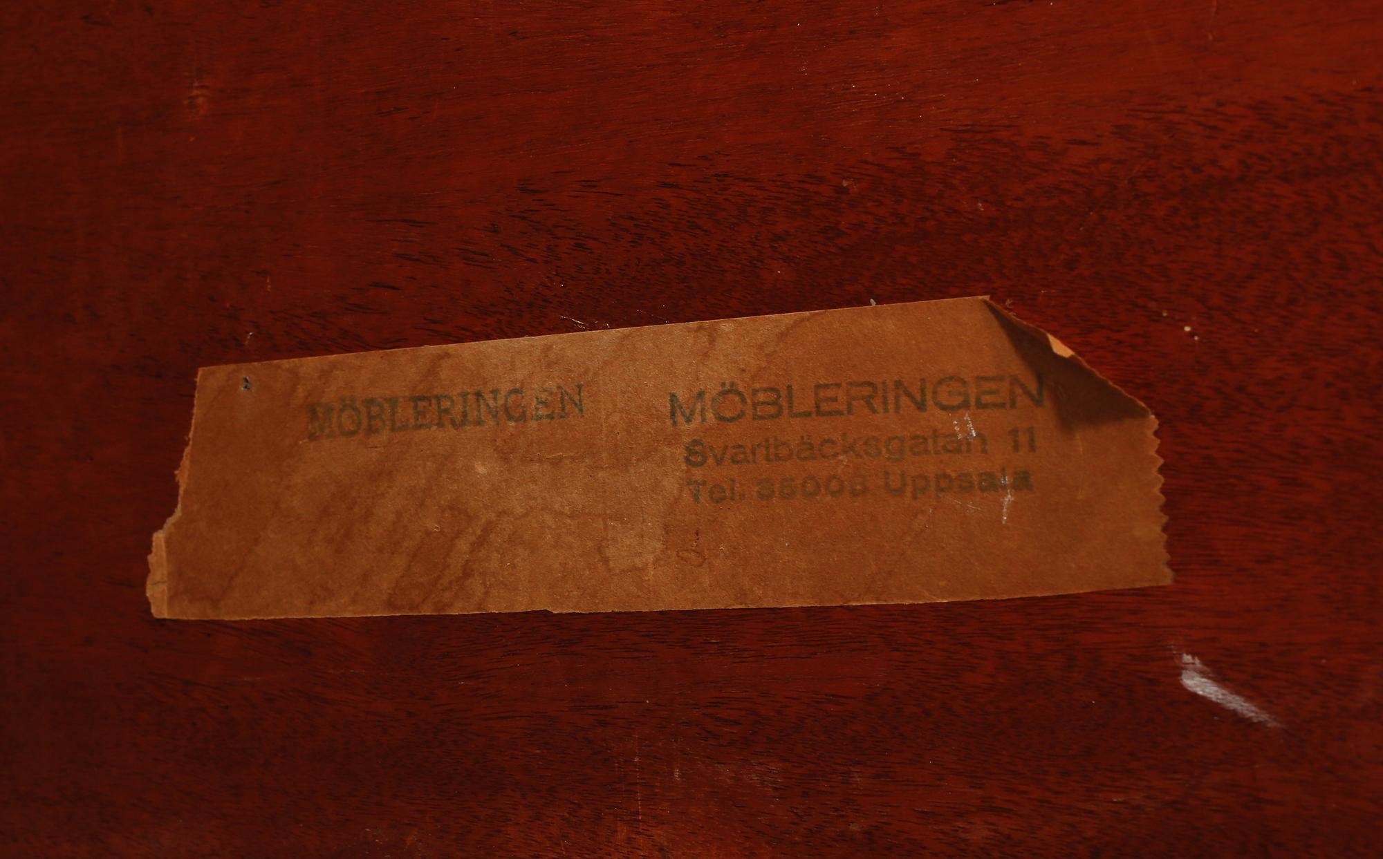 MATSALSGRUPP, 13 delar, gustaviansk stil, 1900-talets andra hälft.