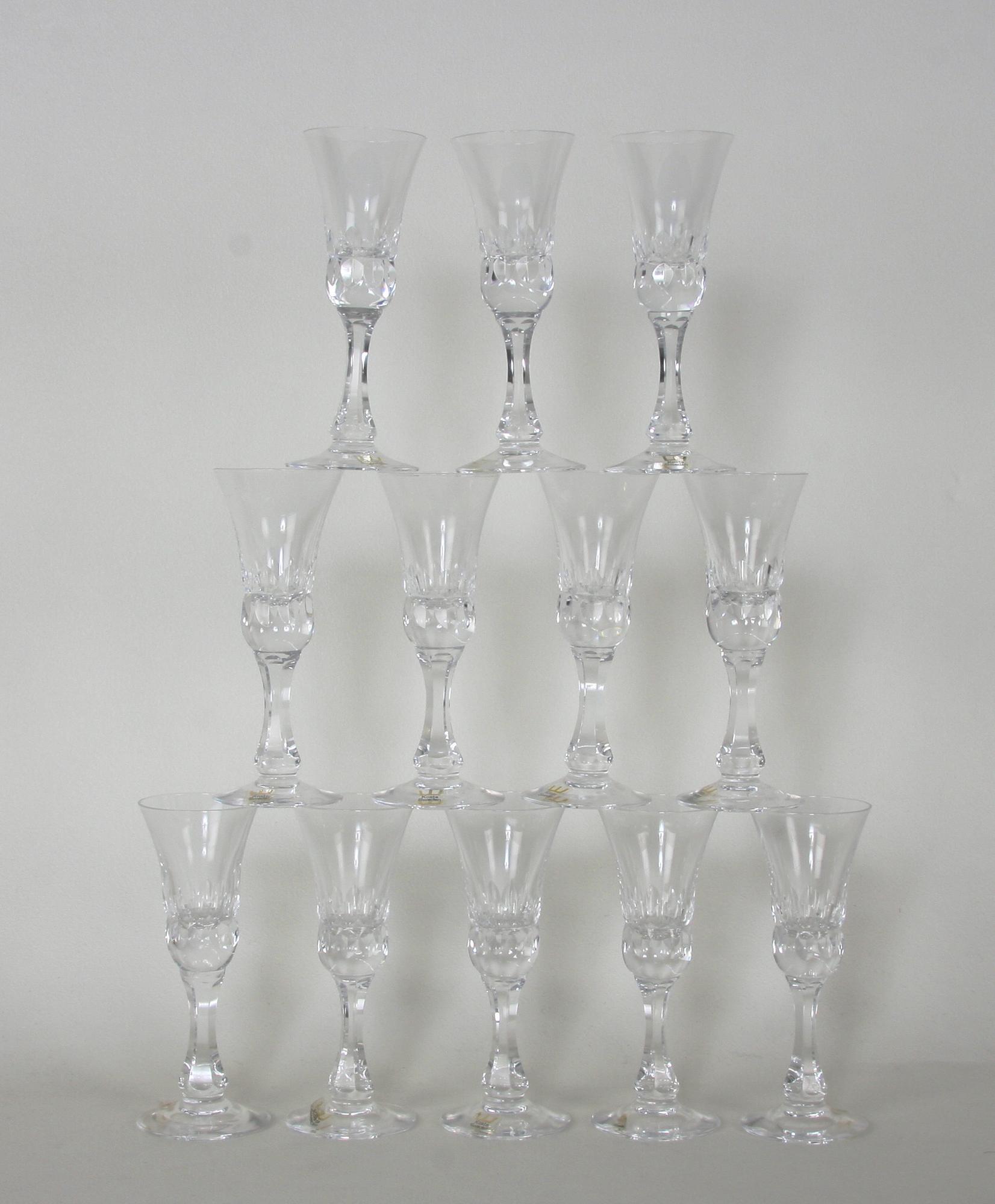 GLASSERVIS, 44 delar, Kosta.