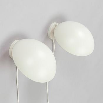 Louis Poulsen, seinävalaisinpari, malli 33058/"PH Hat", Tanska.