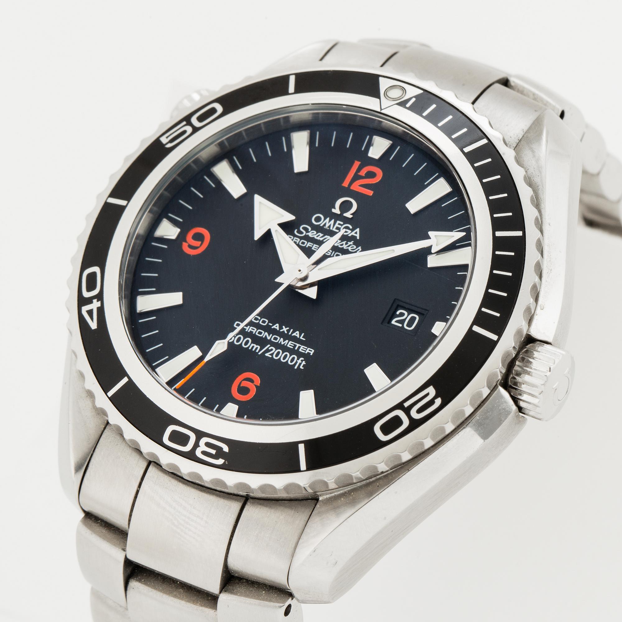 OMEGA, Seamaster, Professional (600m/2000ft), Planet Ocean, Chronometer, wristwatch, 45 mm.