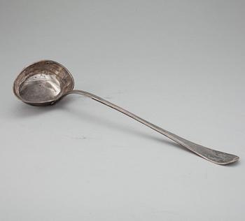 SOPPSLEV, silver, Gustaf Möllenborg, Stockholm, 1829. Vikt ca 223 gram.