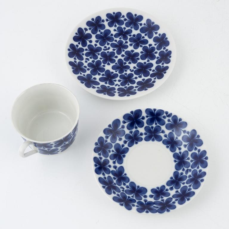 Marianne Westman, a 35-piece porcelain tea service, 'Mon Amie', Rörstrand.