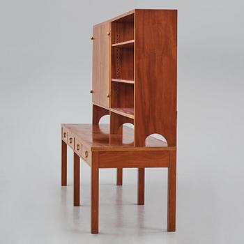 Josef Frank, a bookcase model "1142", Firma Svenskt Tenn, Sweden 1950s.