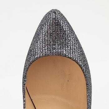Christian Louboutin, pumps, storlek 37.