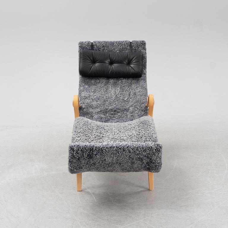 A 'Pernilla 3' lounge chair by Bruno Mathsson, dated 2003.