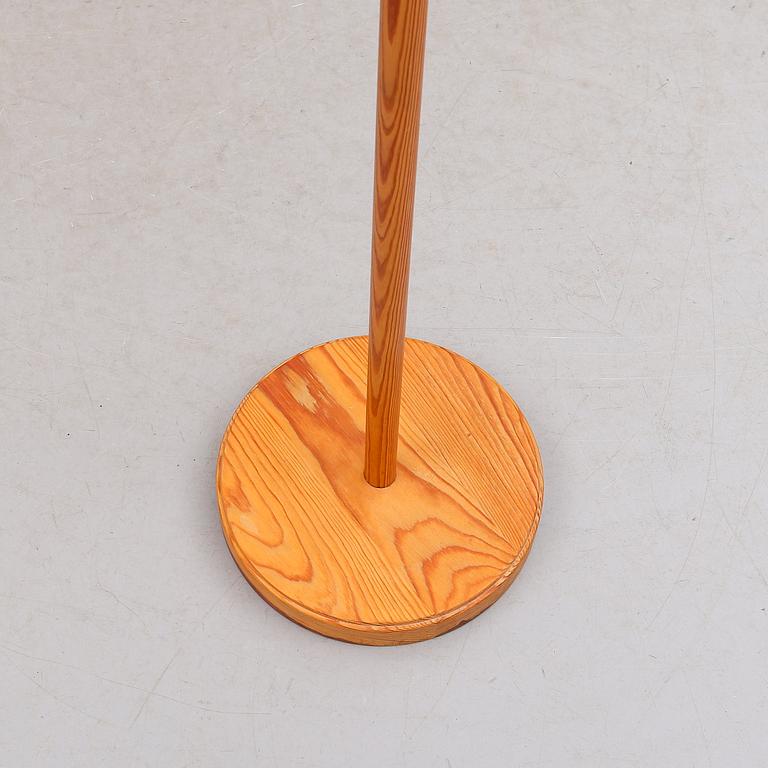 GOLVLAMPA, "Staken", Carl Malmsten, 1900-talets andra hälft.