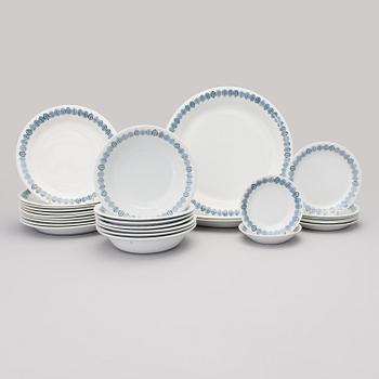 RAIJA UOSIKKINEN, SERVIS, 33 delar, "Linnea", Arabia 1954-64.