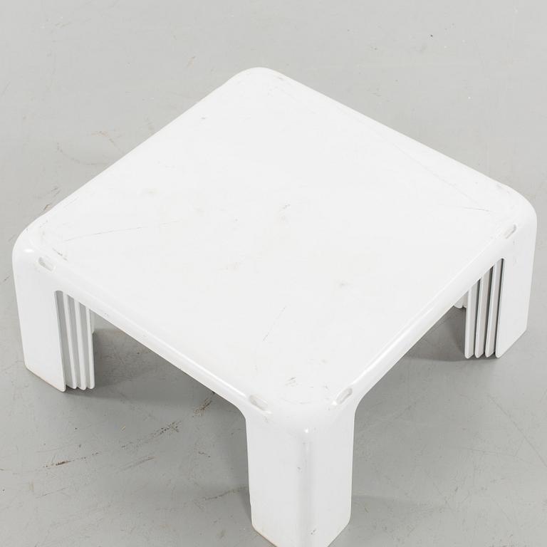 Set of 4 Gatti nesting tablesby Mario Bellini for C & B Italia. 1960's.