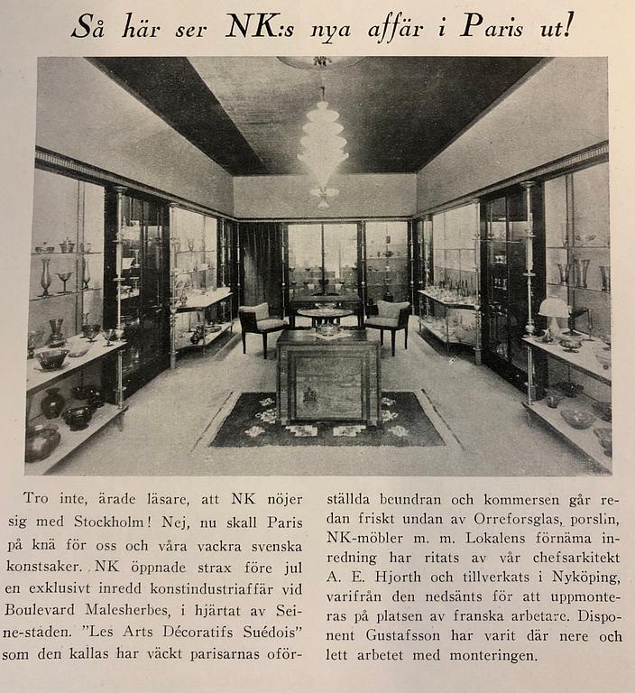 Carl Hörvik, a Swedish Grace desk, Nordiska Kompaniet, for Les Arts Décoratifs Suédois, Paris, 1928.