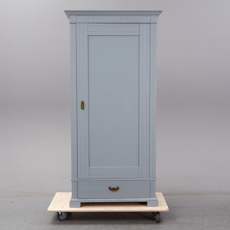 A Jugend clothing cabinet, early 20th century.