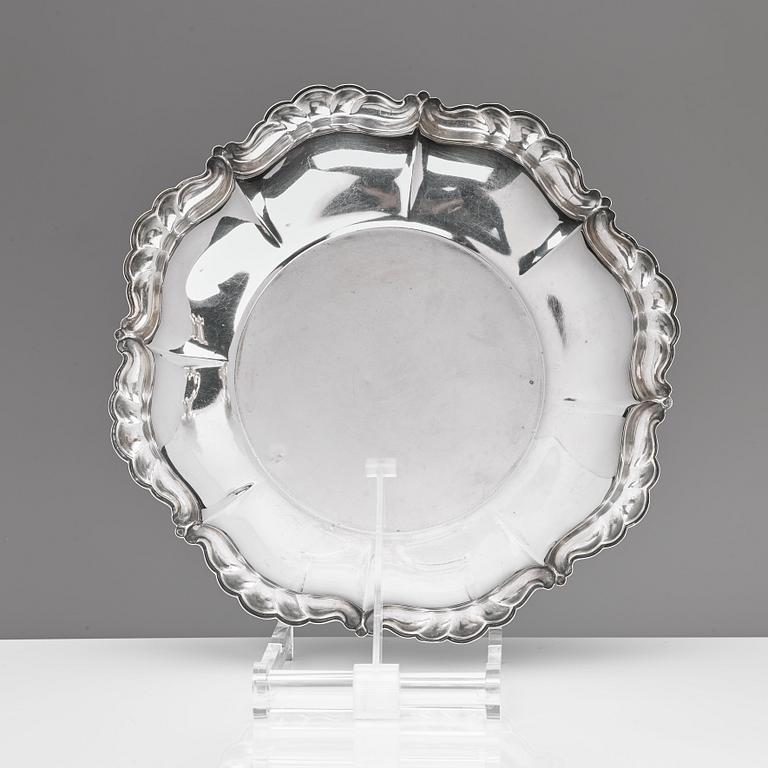 A 20th century sauce-bowl and bowl/dish, silver plated metal.